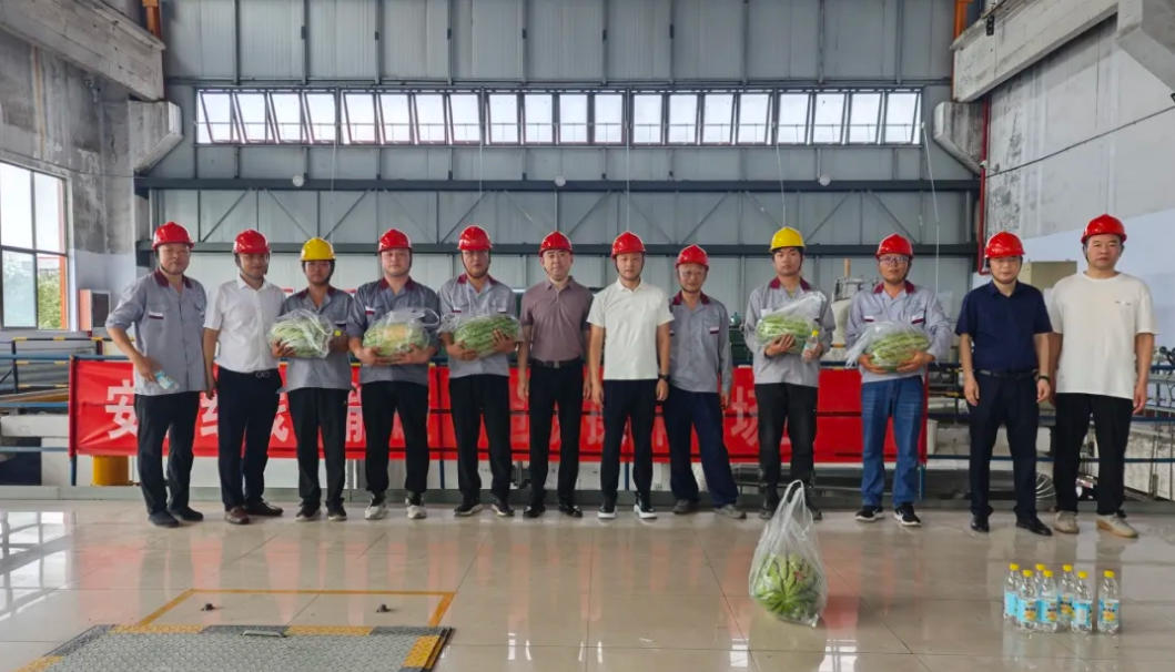 aggame����������ί����ǡ���˾�������һ�е�ɽ����ï��չ�����ո�����������ο���˶�